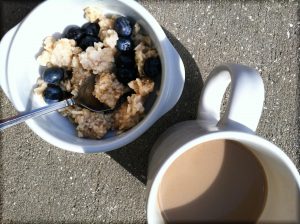 blueberries oatmeal coffee MGD©